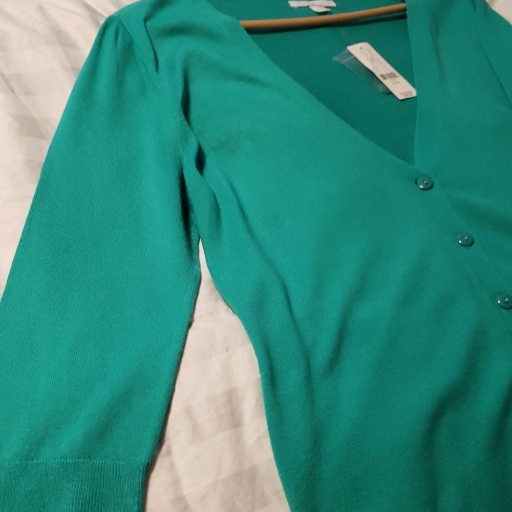 Cardigan - Picture 2 of 4